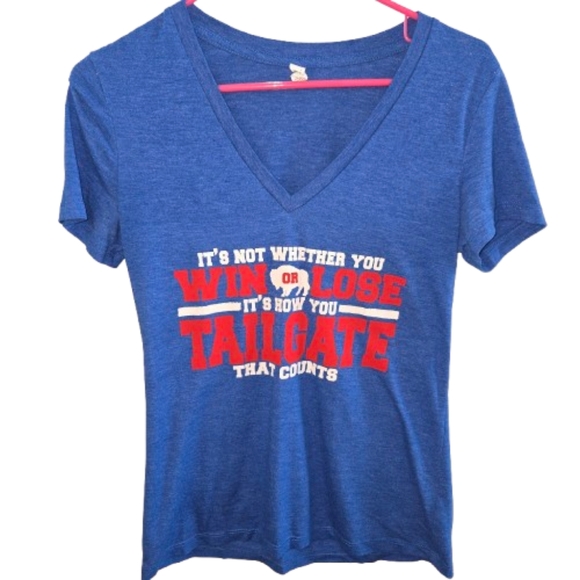 Buffalo Bills tailgate v neck ladies t shirt size L - Picture 1 of 7